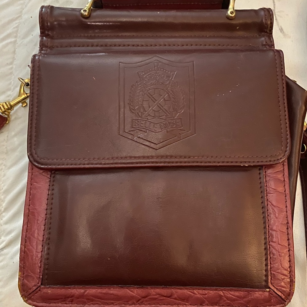 Vintage purse. It’s a small simple bag.
